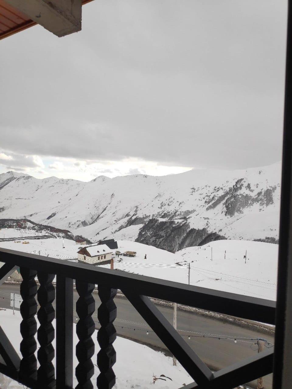 Mountain Dream House Apartment Gudauri Bagian luar foto